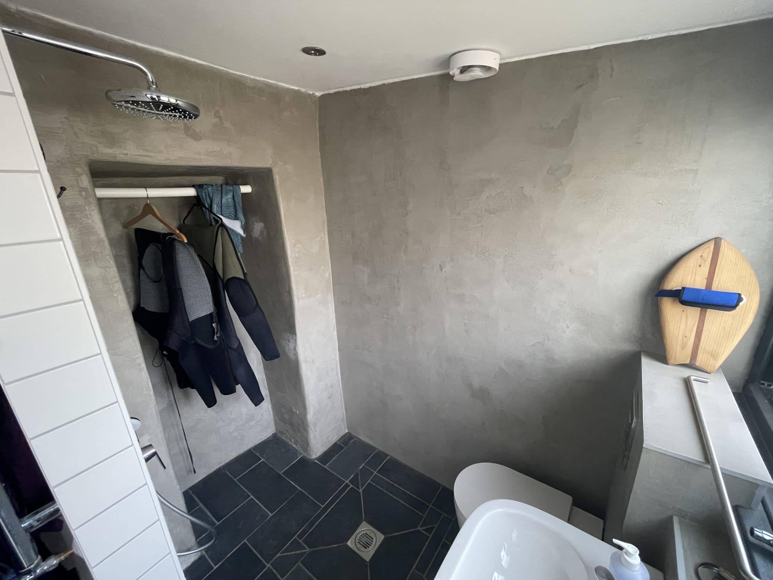 Wetroom Grohe shower, easy access from outside