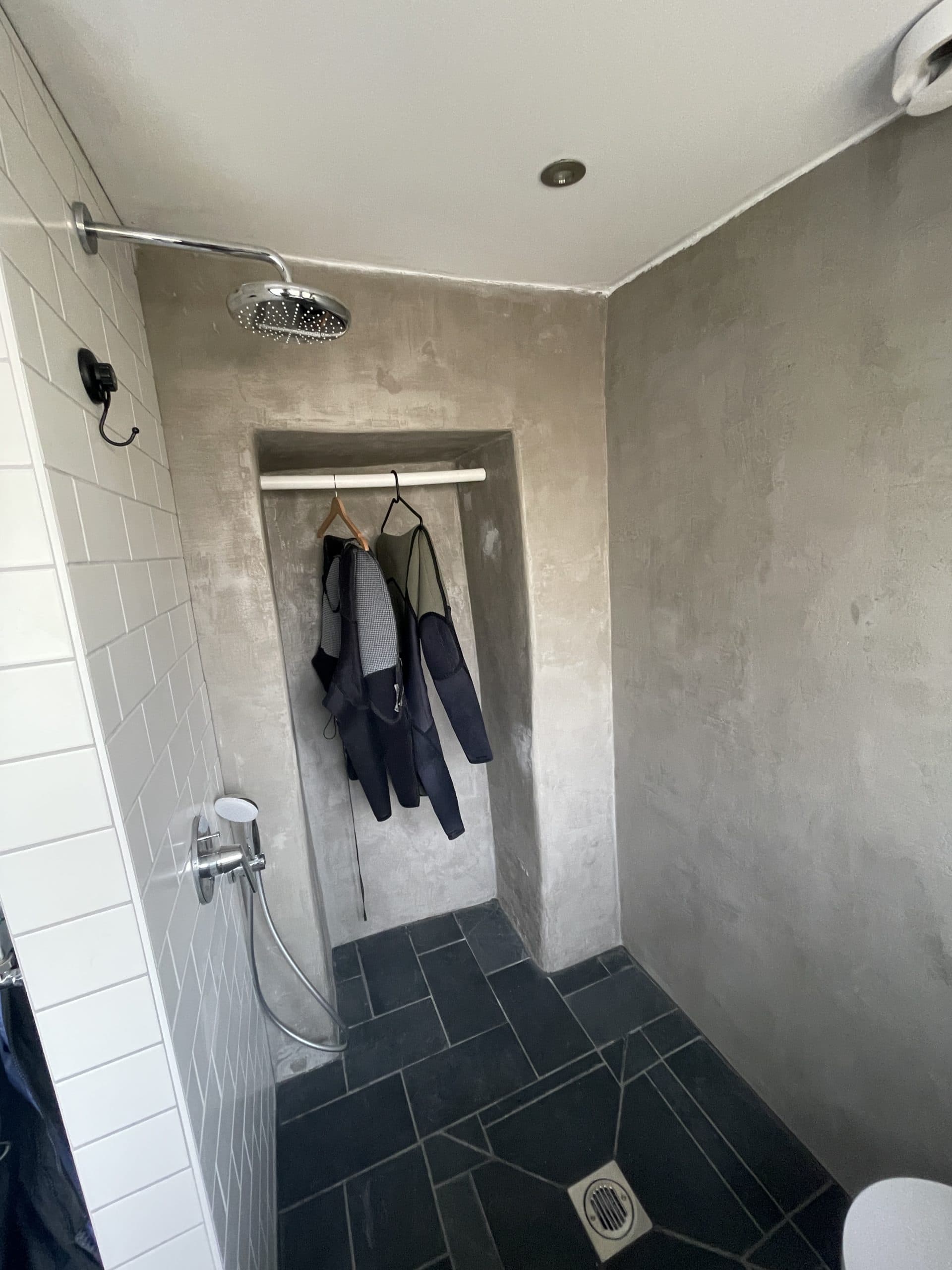 Wetroom with wetsuit hanging rail